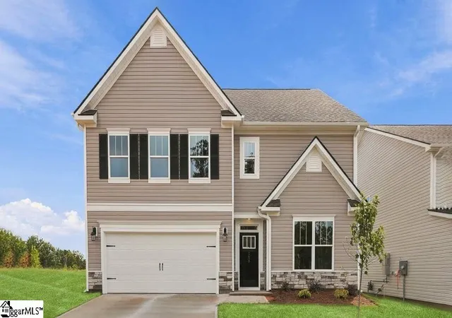 Single family home for sale at 108 Cloverdale Wy, Greenwood, SC 29649 | MLS# 1596581