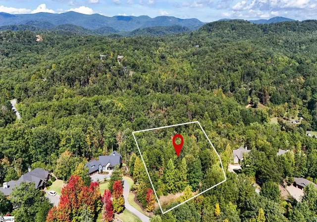 Photo 2 of Sale Pending at 12 Cedar Waxwing Way, Marietta, SC 29661 | MLS# 1605931 | Listing updated on 2026-10-12