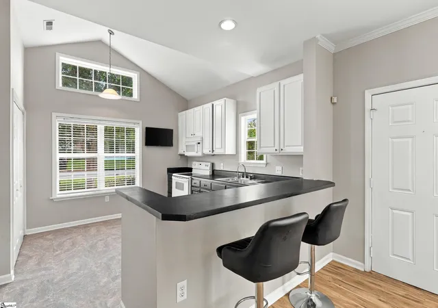 Photo 4 of Townhouse for sale at 382 Still Water Cir, Boiling Springs, SC 29316 | MLS# 1604358 | Listing updated on 2026-09-23