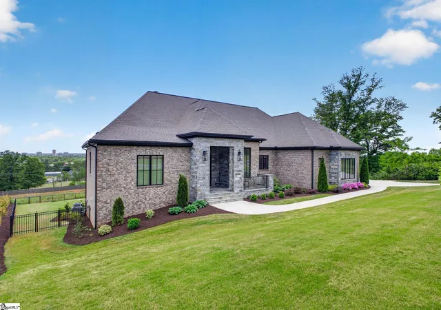 Photo 3 of Single family home for sale at 109 Rovello Ct, Greenville, SC 29609 | MLS# 1592723 | Listing updated on 2026-09-02