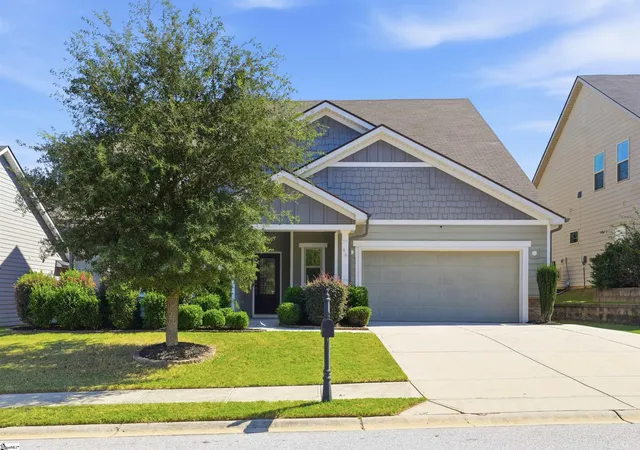 Photo 1 of Single family home for sale at 46 Grand River Ln, Simpsonville, SC 29681 | MLS# 1606043 | Listing updated on 2026-10-14