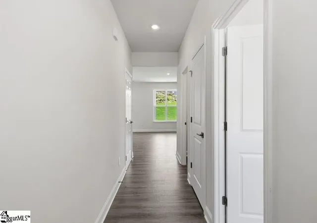 Photo 3 of Single family home for sale at 123 Beechcroft Pl, Fountain Inn, SC 29644 | MLS# 1591705 | Listing updated on 2026-09-29