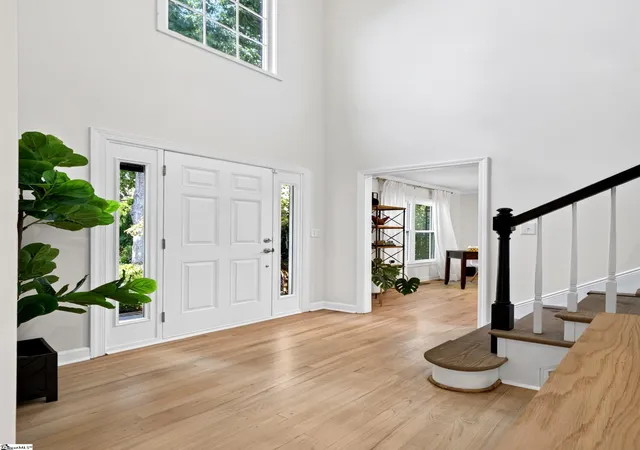 Photo 4 of Single family home for sale at 5 Grape Vine Ct, Greenville, SC 29607 | MLS# 1603502 | Listing updated on 2026-09-10
