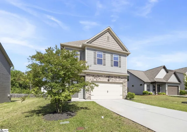 Photo 3 of Single family home for sale at 117 Mitford Rd, Fountain Inn, SC 29644 | MLS# 1603767 | Listing updated on 2026-09-14