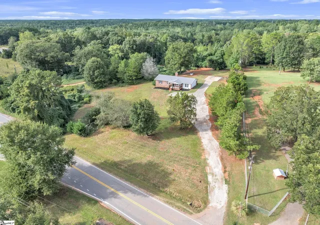 Photo 2 of Single family home for sale at 819 Beech Springs Rd, Pelzer, SC 29669 | MLS# 1604843 | Listing updated on 2026-10-05