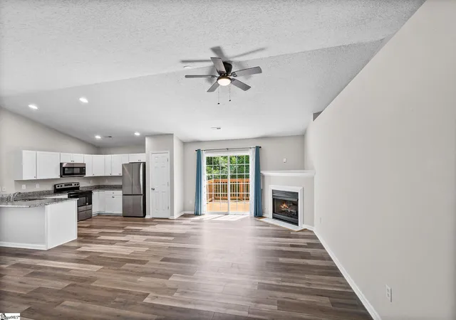 Photo 2 of Single family home for sale at 200 Mcconnell Rd, Taylors, SC 29687 | MLS# 1603200 | Listing updated on 2026-09-08