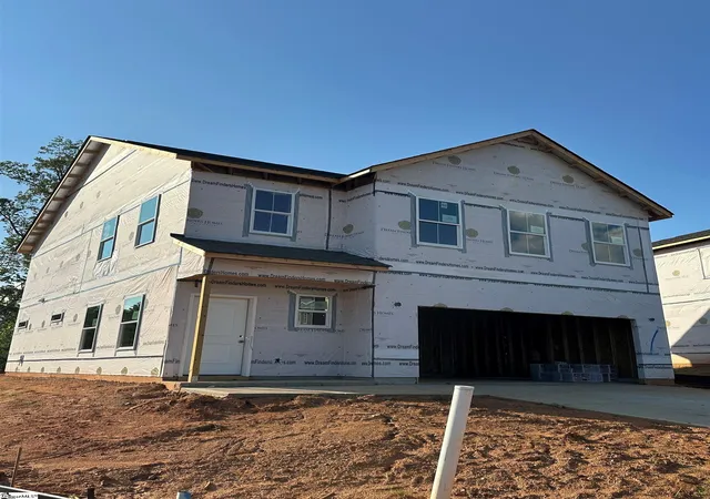 Photo 2 of Single family home for sale at 210 Gumwood Cir, Gaffney, SC 29341 | MLS# 1603000 | Listing updated on 2026-09-04