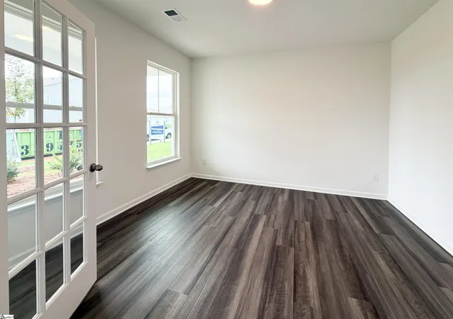 Photo 2 of Sale Pending at 620 Whittier St, Greenville, SC 29605 | MLS# 1603858 | Listing updated on 2026-10-01