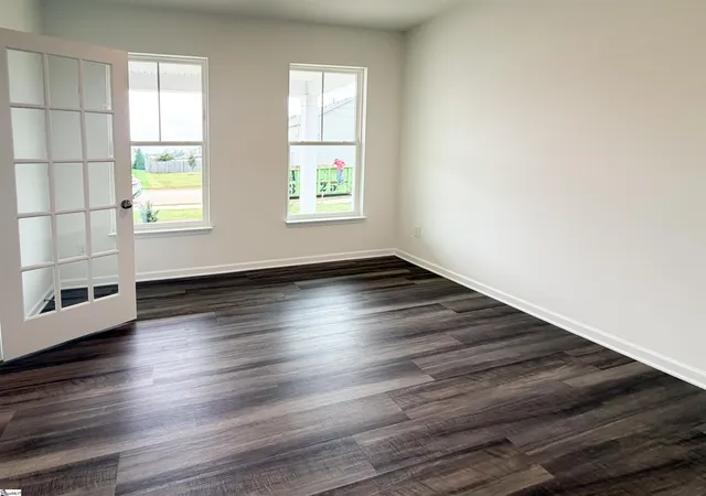 Photo 3 of Sale Pending at 620 Whittier St, Greenville, SC 29605 | MLS# 1603858 | Listing updated on 2026-10-01