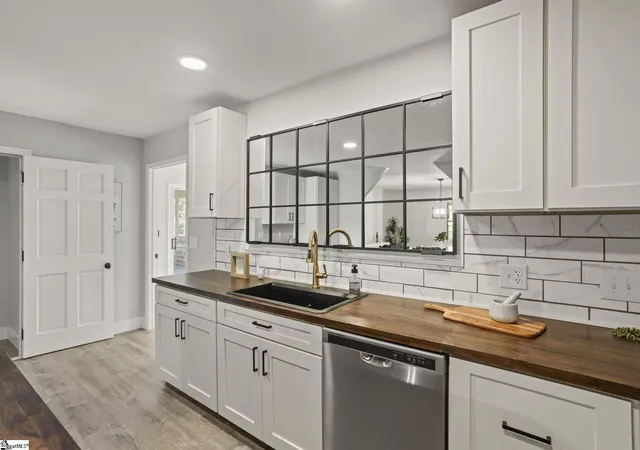 Photo 4 of Single family home for sale at 40 Ridings Rd, Campobello, SC 29322 | MLS# 1600523 | Listing updated on 2026-10-12