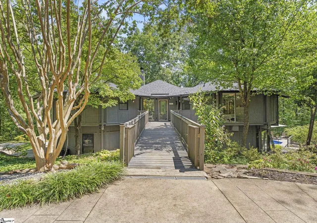 Photo 3 of Single family home for sale at 305 Raven Cliff Rd, Cleveland, SC 29635 | MLS# 1603040 | Listing updated on 2026-09-17