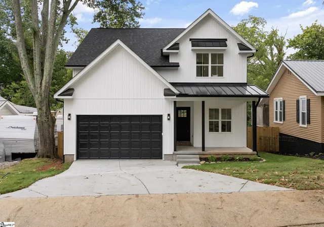 Photo 1 of Single family home for sale at 6 Apopka Ave, Greenville, SC 29609 | MLS# 1604934 | Listing updated on 2026-09-29