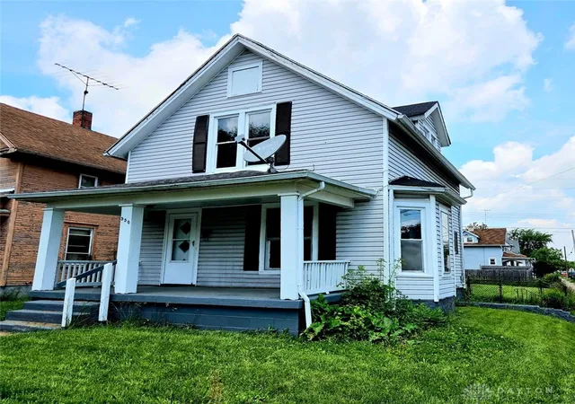 Photo 2 of Single family home for sale at 550 E Rose St, Springfield, OH 45505 | MLS# 928210 | Listing updated on 2026-09-08