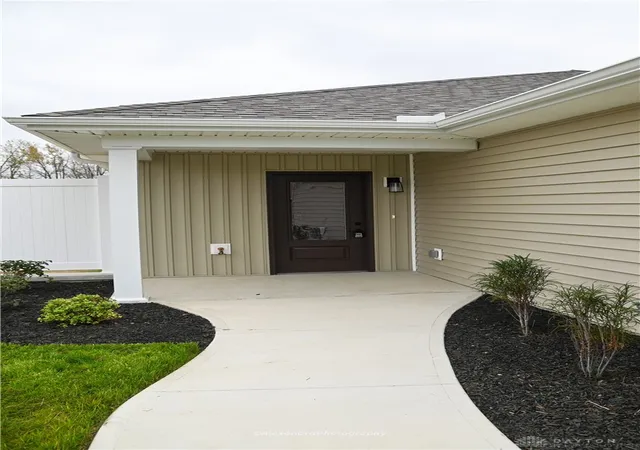Photo 3 of Townhouse for sale at 546 Reed Ave, Versailles, OH 45380 | MLS# 929170 | Listing updated on 2026-09-24