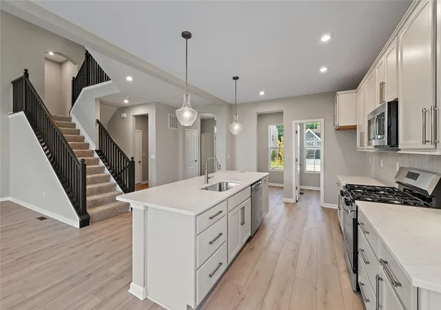 Photo 4 of Single family home for sale at 2587 Golden Leaf Dr, Beavercreek, OH 45434 | MLS# 936885 | Listing updated on 2026-08-31