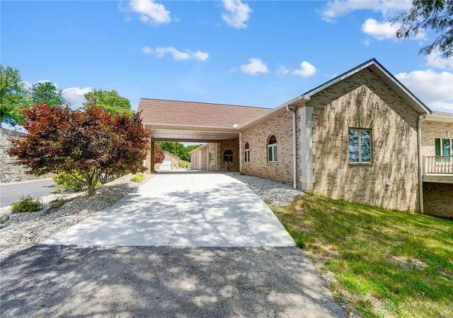 Photo 2 of Single family home for sale at 507 Shawhan Rd, Morrow, OH 45152 | MLS# 937526 | Listing updated on 2026-09-27