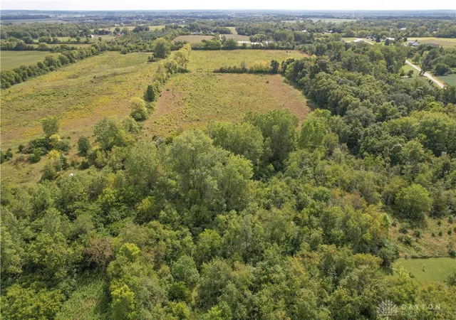 Photo 4 of Sale Pending at 7337 Ross Rd, New Carlisle, OH 45344 | MLS# 941286 | Listing updated on 2026-09-02