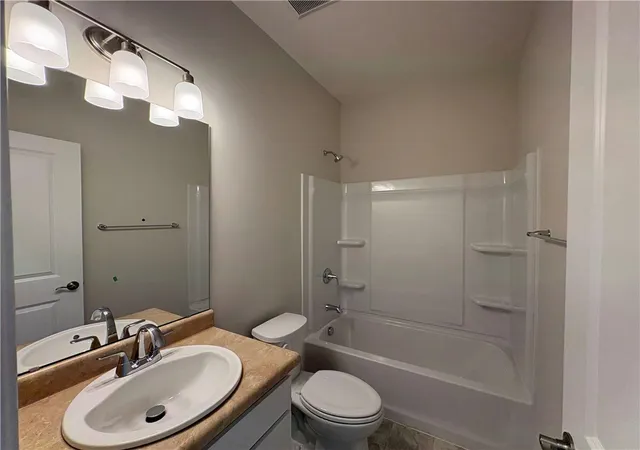 Photo 4 of Sale Pending at 815 W Arlington St, Trenton, OH 45067 | MLS# 942864 | Listing updated on 2026-09-14