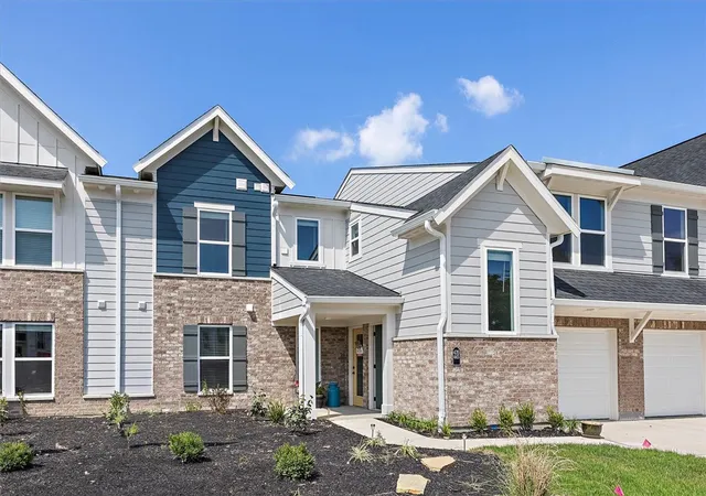 Condo for sale at 435 Pilot Pt #1-303, Vandalia, OH 45377 | MLS# 947949