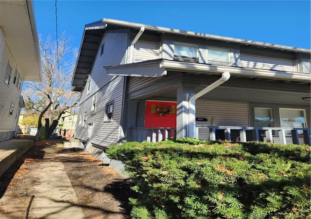 Photo 2 of Single family home for sale at 533 Kenwood Ave, Dayton, OH 45406 | MLS# 948179 | Listing updated on 2026-09-02