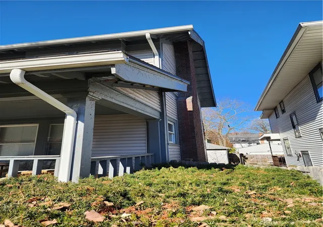 Photo 3 of Single family home for sale at 533 Kenwood Ave, Dayton, OH 45406 | MLS# 948179 | Listing updated on 2026-09-02