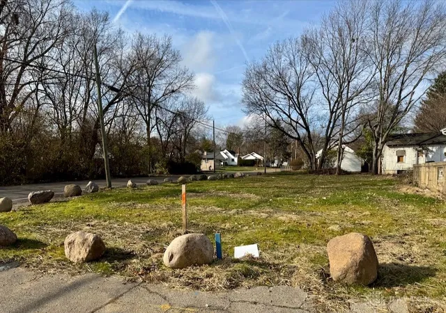 Photo 1 of Land for sale at 3901 Old Riverside Dr, Dayton, OH 45405 | MLS# 948606 | Listing updated on 2026-10-01