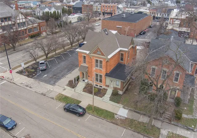 Photo 2 of Multi family home for sale at 423 N Wayne St, Piqua, OH 45356 | MLS# 951138 | Listing updated on 2026-09-16