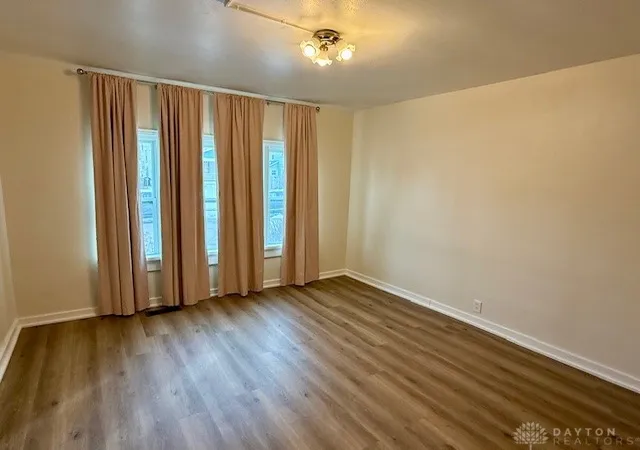 Listing Photo 4 - Condo for sale in building located at 1866 Maiden Ln, Springfield, OH 45504