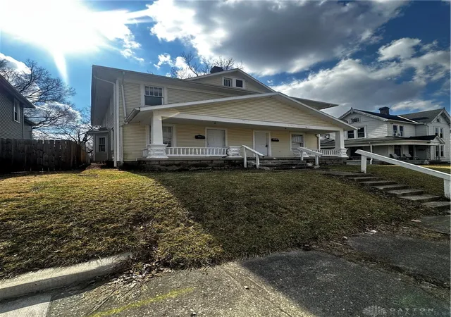 Photo 2 of Multi family home for sale at 709 711 W Mulberry St, Springfield, OH 45506 | MLS# 953198 | Listing updated on 2026-09-16