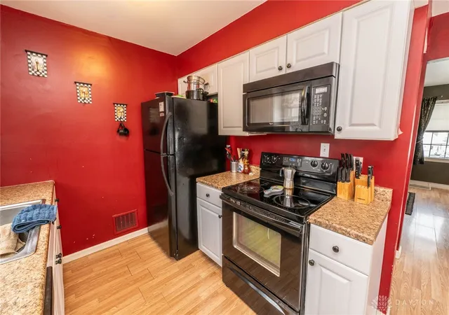 Photo 3 of Single family home for sale at 1222 Oakhill Ave, Fairborn, OH 45324 | MLS# 953227 | Listing updated on 2026-09-12