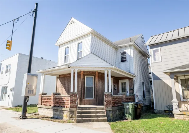 Multi family home for sale at 128 S Wayne St, Piqua, OH 45356 | MLS# 953928