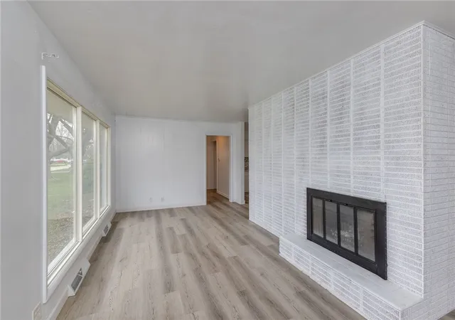 Photo 2 of Single family home for sale at 118 Redwood Dr, Greenville, OH 45331 | MLS# 954401 | Listing updated on 2026-08-31