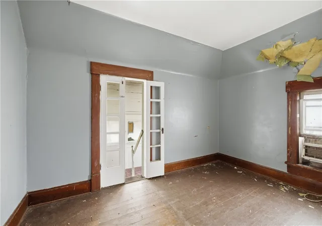 Listing Photo 2 - Condo for sale in building located at 136 N Spring St, Wilmington, OH 45177