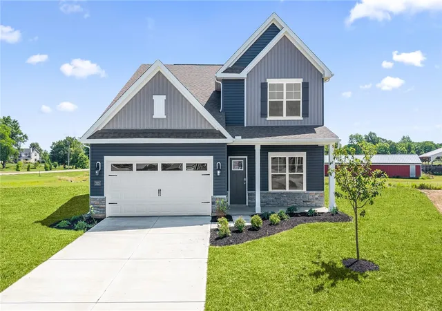 Photo 3 of Sale Pending at 2823 Netherfield Cir, Troy, OH 45373 | MLS# 956054 | Listing updated on 2026-09-28