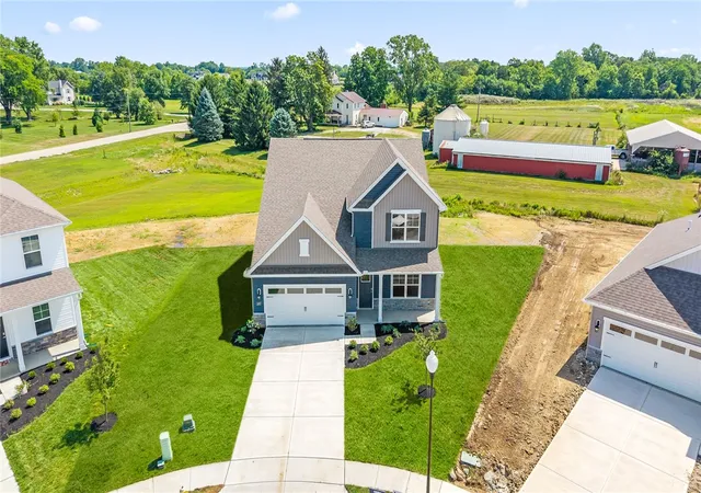 Photo 3 of Sale Pending at 2823 Netherfield Cir, Troy, OH 45373 | MLS# 956054 | Listing updated on 2026-09-28