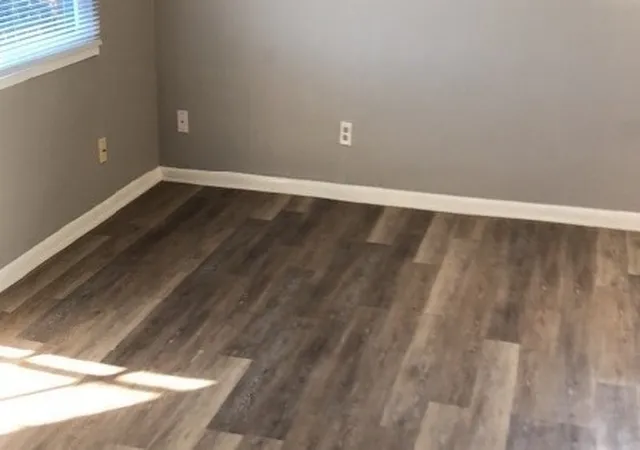 Listing Photo 2 - Condo for sale in building located at 27 Rita St, Dayton, OH 45404