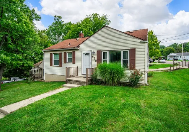 Photo 2 of Single family home for sale at 620 S Elm St, West Carrollton, OH 45449 | MLS# 957035 | Listing updated on 2026-10-06