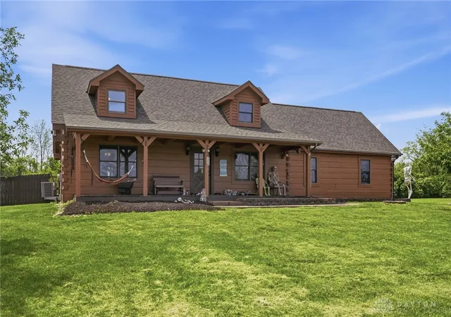Photo 2 of Sale Pending at 255 W Pekin Rd, Lebanon, OH 45036 | MLS# 957757 | Listing updated on 2026-08-31