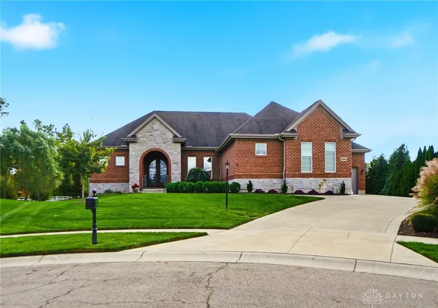 Photo 1 of Single family home for sale at 9440 Old Brg Dr, Dayton, OH 45458 | MLS# 956121 | Listing updated on 2026-10-21
