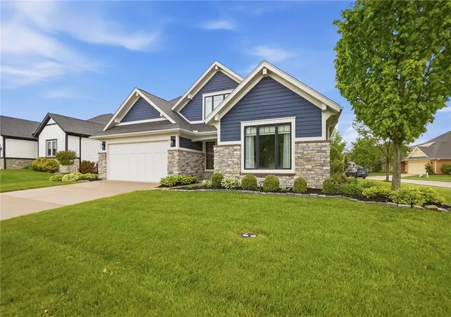 Photo 2 of Single family home for sale at 1374 Highland Ln, Xenia, OH 45385 | MLS# 956828 | Listing updated on 2026-08-31
