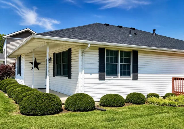 Photo 2 of Sale Pending at 20 W Walnut St, Phillipsburg, OH 45354 | MLS# 958355 | Listing updated on 2026-09-26