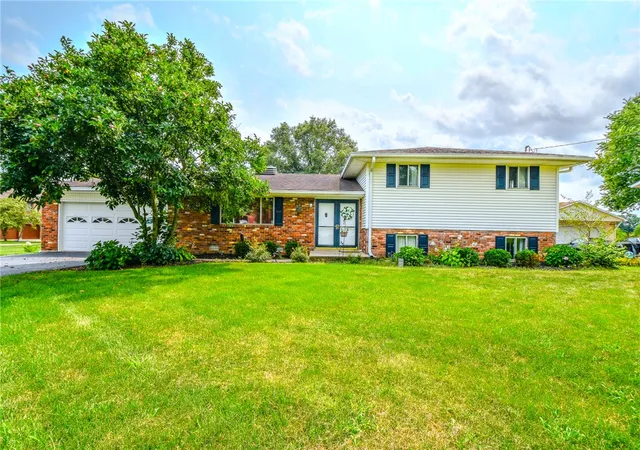 Photo 1 of Single family home for sale at 10833 Kendig Rd, New Carlisle, OH 45344 | MLS# 958071 | Listing updated on 2026-10-01