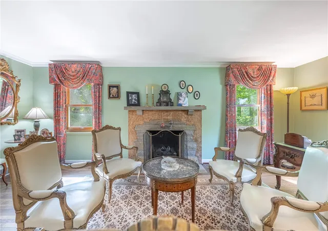 Photo 3 of Single family home for sale at 156 W Hadley Rd, Oakwood, OH 45419 | MLS# 958423 | Listing updated on 2026-09-27