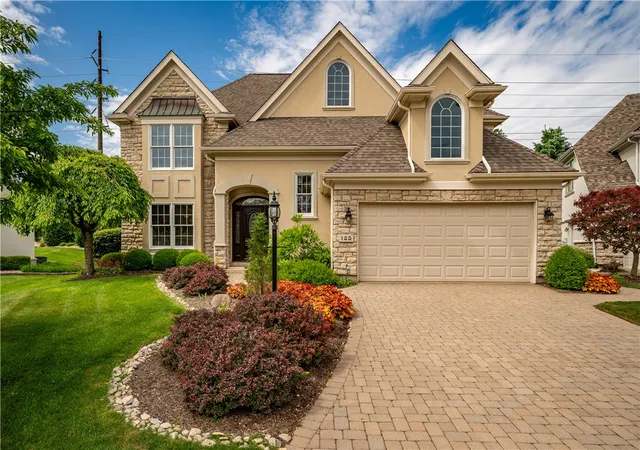 Photo 1 of Single family home for sale at 185 Barrington Village Dr, Xenia, OH 45385 | MLS# 958671 | Listing updated on 2026-08-31