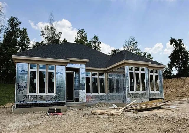 Photo 2 of Single family home for sale at 2439 Bent Grass Dr, Dayton, OH 45431 | MLS# 958939 | Listing updated on 2026-08-31