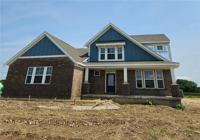 Photo 1 of Single family home for sale at 402 W Spielberg Cir, Springfield, OH 45505 | MLS# 958927 | Listing updated on 2026-09-11
