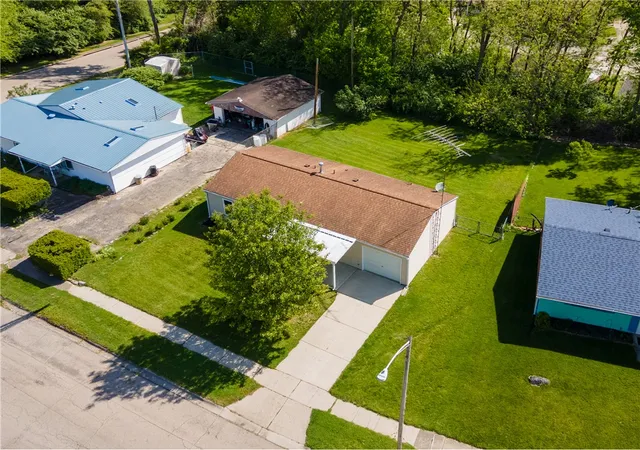 Photo 2 of Single family home for sale at 868 Cliffside Dr, New Carlisle, OH 45344 | MLS# 959219 | Listing updated on 2026-09-04