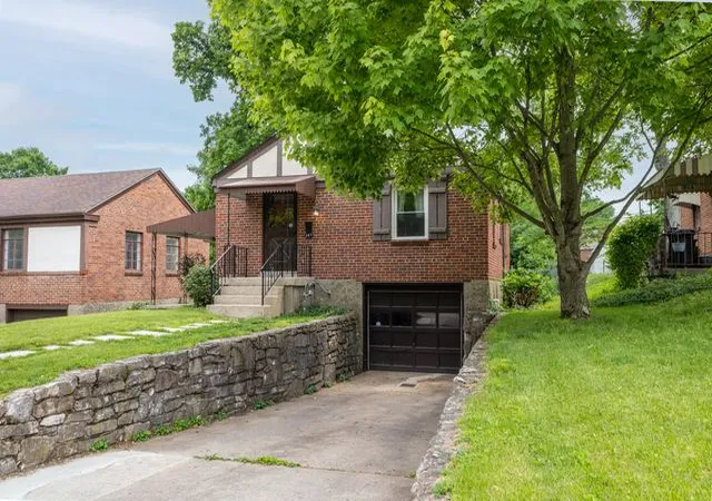 Photo 2 of Single family home for sale at 340 E Melford Ave, Dayton, OH 45405 | MLS# 959561 | Listing updated on 2026-09-19