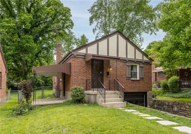 Photo 3 of Single family home for sale at 340 E Melford Ave, Dayton, OH 45405 | MLS# 959561 | Listing updated on 2026-09-19