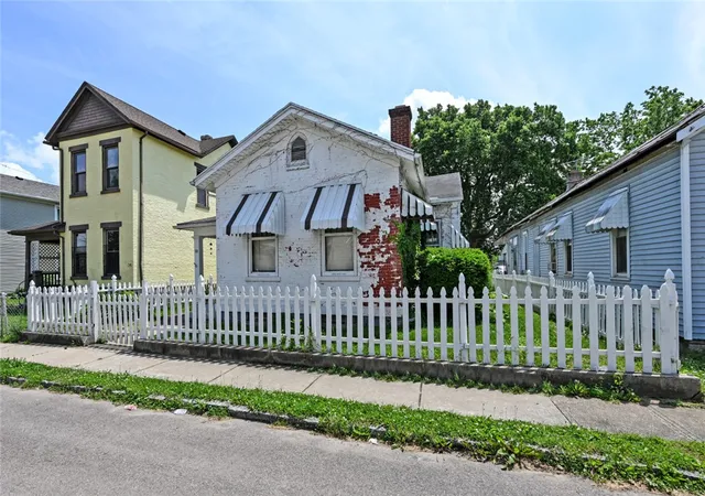 Photo 3 of Single family home for sale at 38 Neal Ave, Dayton, OH 45405 | MLS# 959655 | Listing updated on 2026-09-09